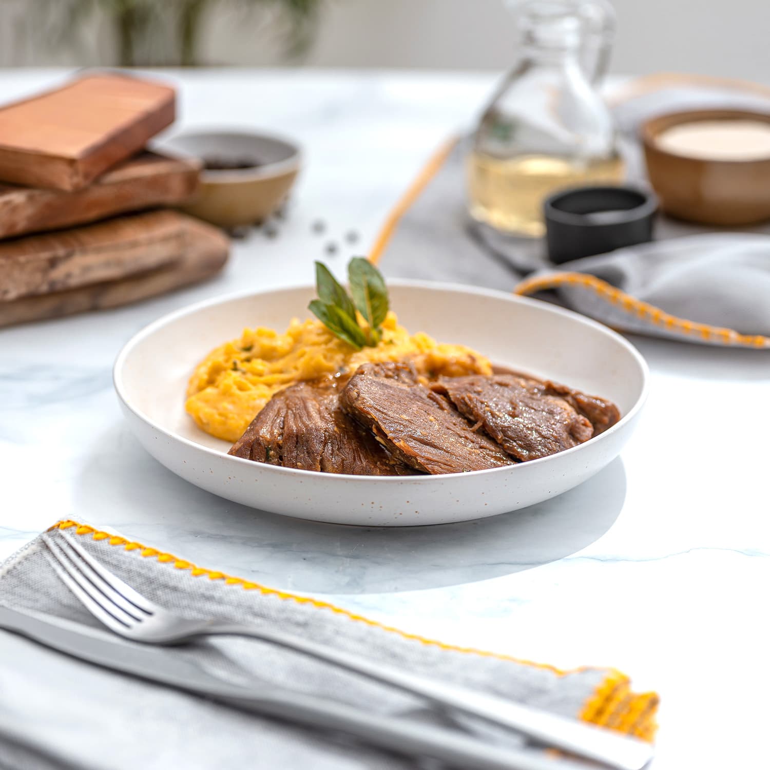 Plateada de Res con Pastelera de Choclo y Salsa de Tomillo, 390 g