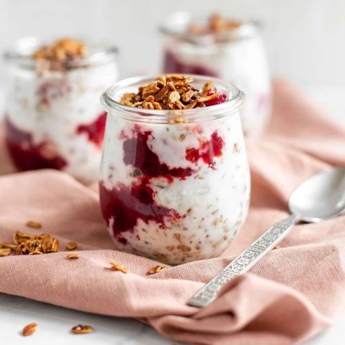 Yogurt con Granola y Salsa de Berries Keto, Sin Azúcar Añadida, 170 g, Tremus