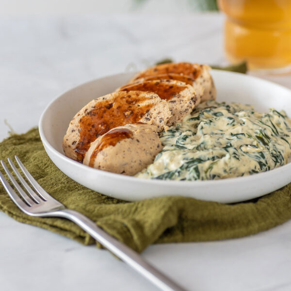 Suprema de Pollo Rellena con Queso Azul y Espinacas a la Crema, Keto, 340 g, Tremus