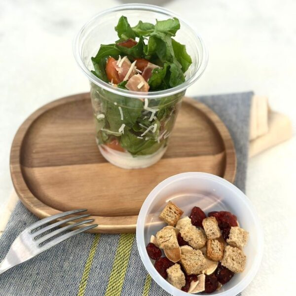 Mini Ensalada Cherry Parmesano Tocino, 80 g, Tremus